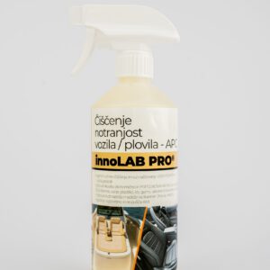 Sredstvo za čiščenje notranjosti vozila in plovila